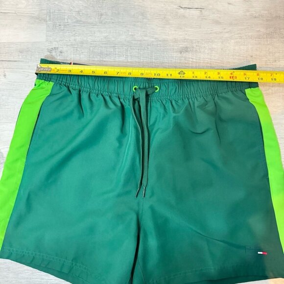 Tommy Hilfiger NWT Green Swim Trunks 5in inseam Size XL - Picture 7 of 12
